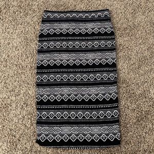 NWOT Iris Tribal Midi Skirt